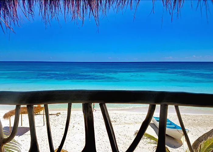 Hotel Alaya Beachfront