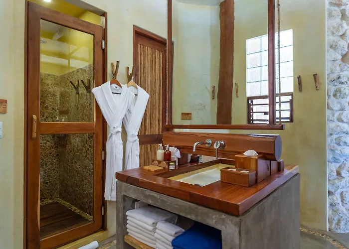 Alaya Beachfront Hotel