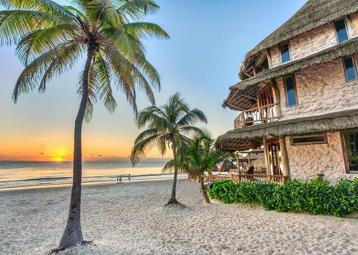Hotel Alaya Beachfront 4*